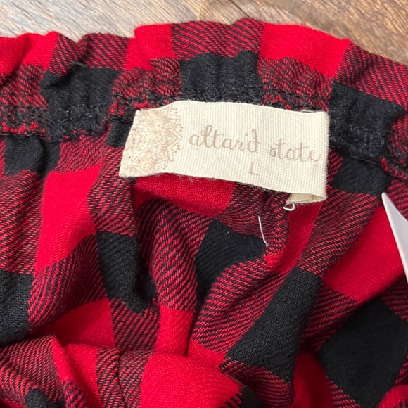NWT  altar’d state red black plaid bell sleeves blouse Sz large - Picture 4 of 7